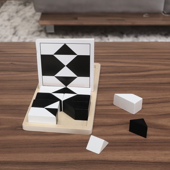 Tangram duel 'Black  &  White' 